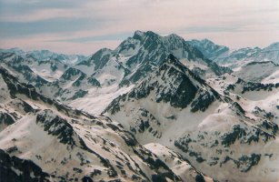 Facha eta Vignemale Frondellatik