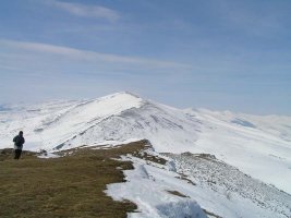 Circo de Brañavieja al fondo