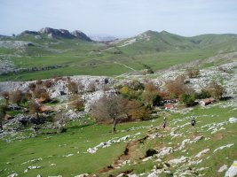 Urbia, Aizkorrira igotzen den bidearen hasieratik ikusita