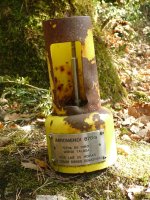 Arromendiko txartelontzi hondatua