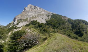 Ihurbain Unanu aldeko bizkar batetik ikusita