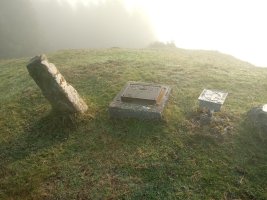 Eneabe tontorra (751m) goizeko behelainotan