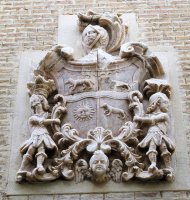 Nieto jauregiko armarria, Larraga