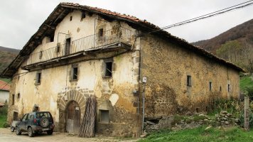 Kastenea etxea, Arrarats-Basaburua