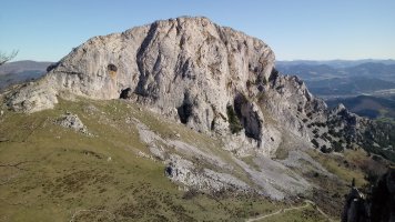 Mugarra (969m) mendia