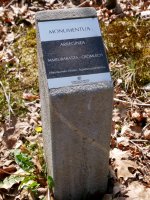 Arreginea harrespila, seinalea