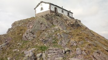 Mendaur (1130m) tontorra eta baseliza-aterpea