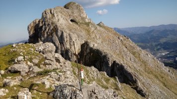 Udalaitz (1120m) Erdikoatxatik (1026m)
