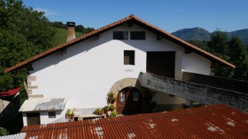 Etxea, Gaintza