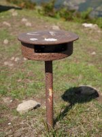 Espaldasecako txartelontzia