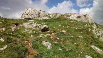 Ausa Gaztelu (904m) tontorraldea