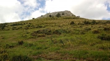 Ausa Gaztelu (904m) mendia