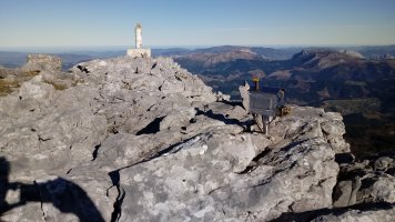 Igalirrintza (1304m) postontzia eta erpin geodesikoa