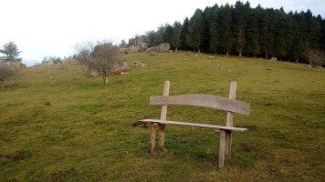 Usabelartza (673m) eserlekua mendian
