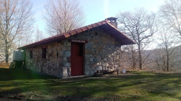 Bidasostako borda, Labeaga (971m) iparraldean