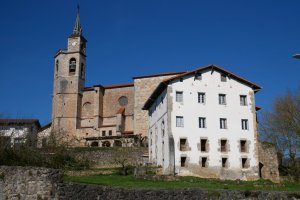Eliza eta Erretoretxe Elizmendin, Asteasu