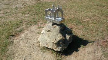 Besaide (555m) postontzia