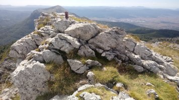 Tontorraundi (1484m) tontorra eta postontzia