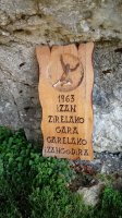 Mairulegorreta Leizea, oroigarria