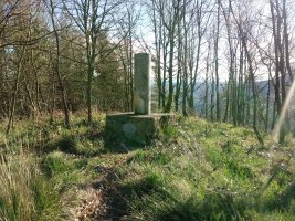 Gorordo (692m) tontorreko erpin geodesikoa