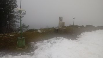 Arrola (904m) tontorra, elurretan