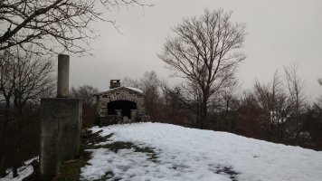 Gorostiaga (950m) tontorreko aterpea