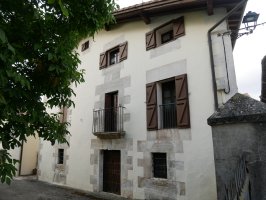 Etxea, Maeztu