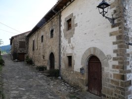 Etxeak, Erronkari