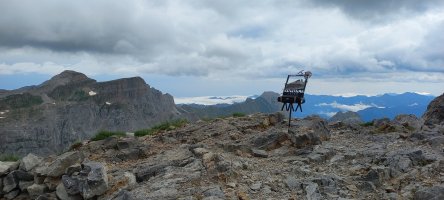 Petretxema (2366m) tontorra eta postontzia