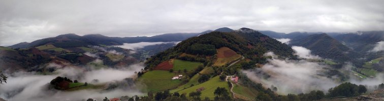 Ikuspegi zabala gailur ingurutik