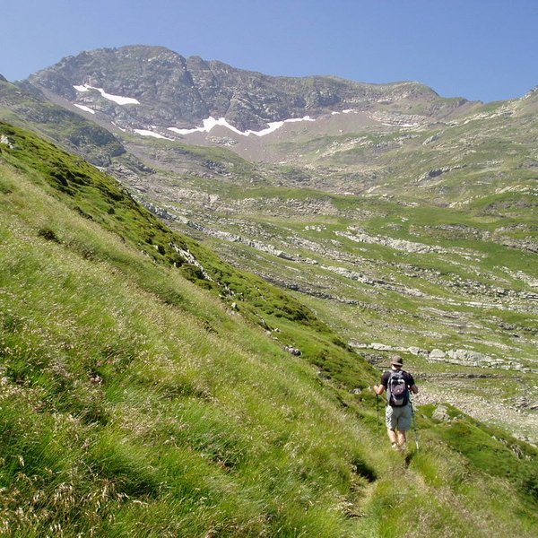 Isabeko aintziratik igotzen den bidetik ikusita