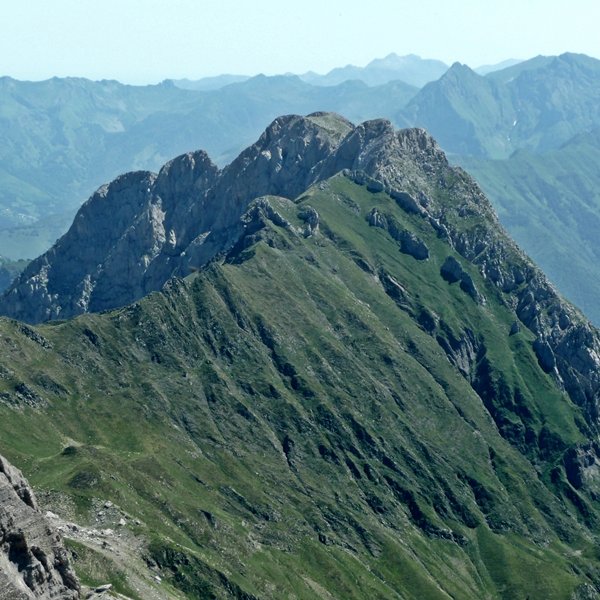 Hiru Erregeen Mahaitik