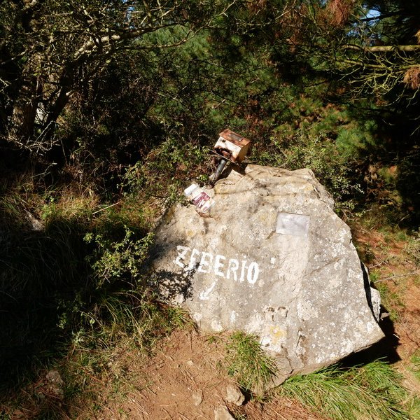 Argiñaoko Atxeko tontorra