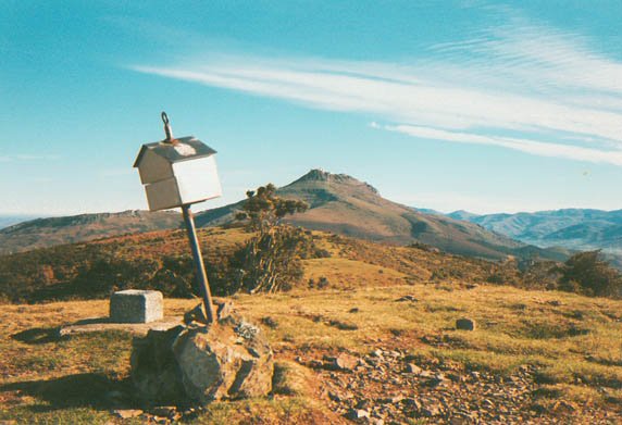 Tontorreko buzoia eta Larrun