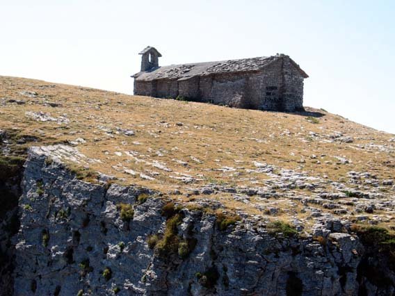 Ermita eta tontorra