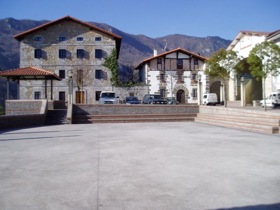 Alkizako plaza