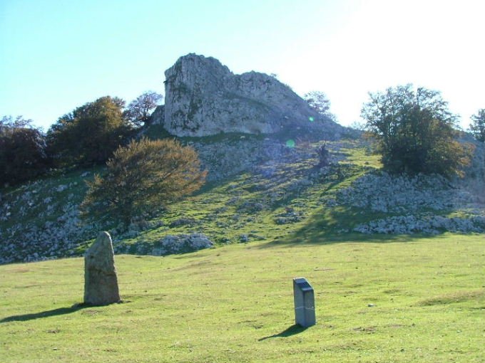 URBIAKO BIDETIK