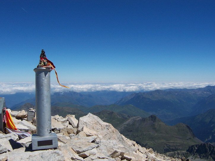 Aneto cima