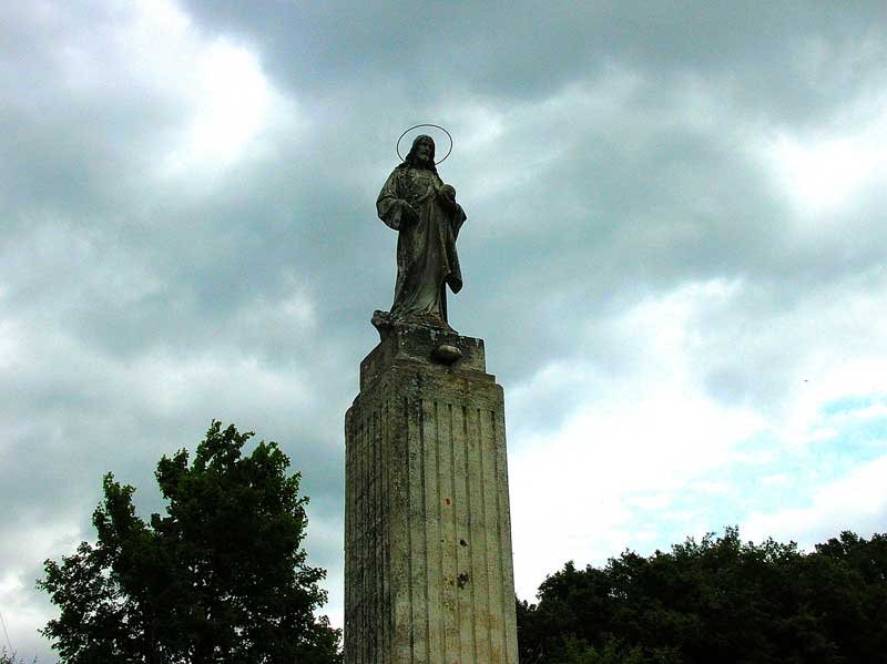 Aloria.