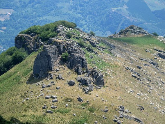 Atsurdiko haitzak