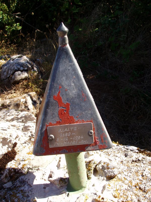 Bagadigorriko txartelontzia