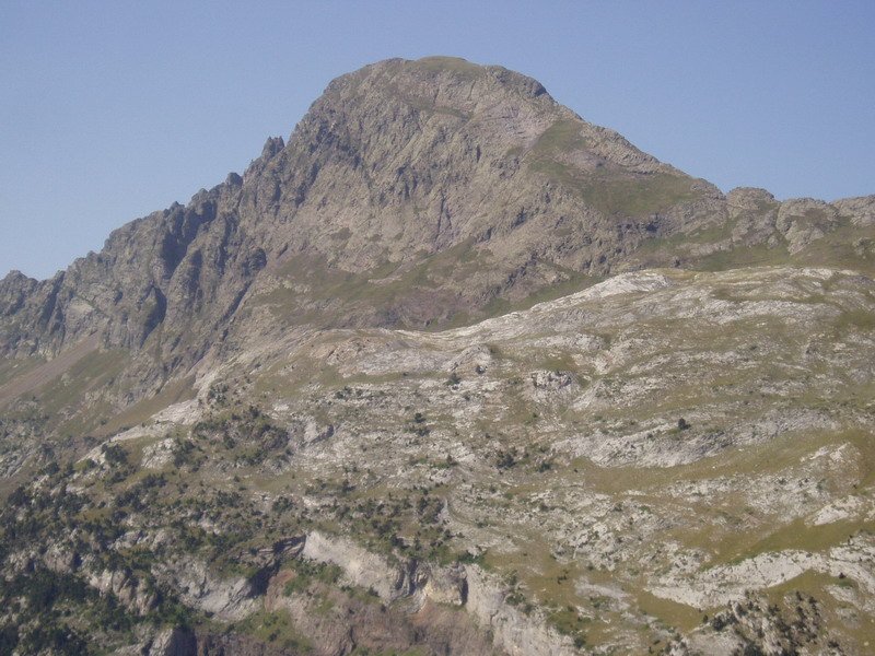 Hegoaldetik ikusita