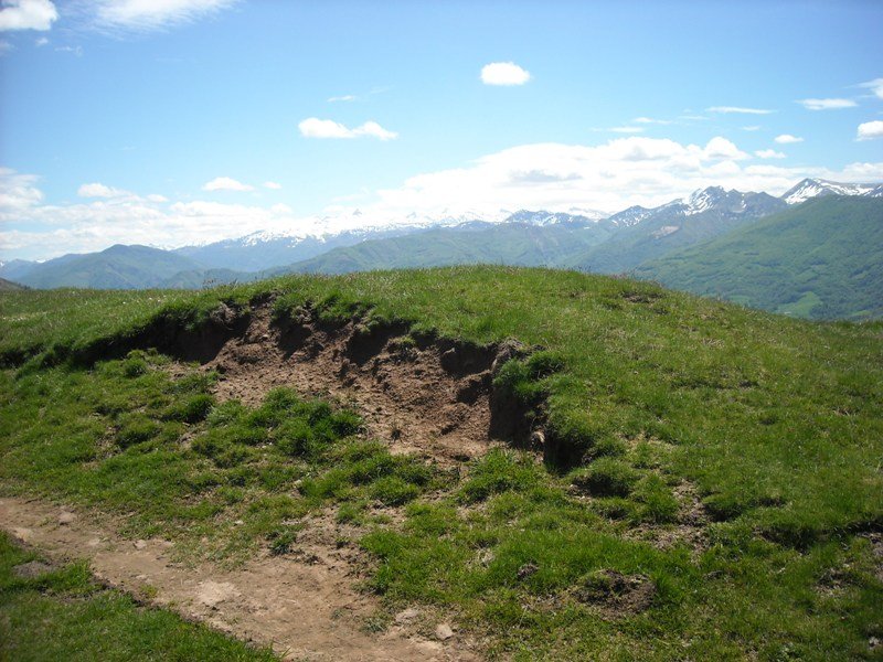 Ugatze  harrespila