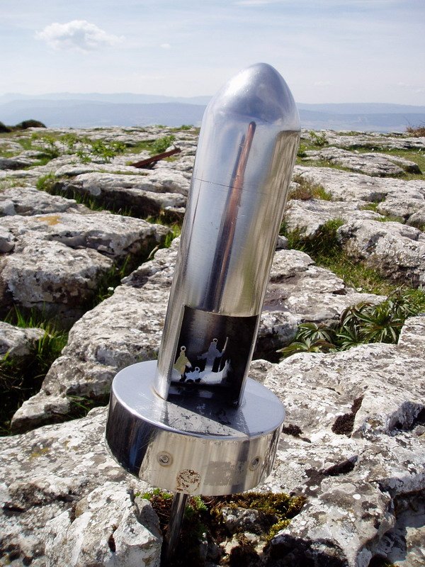 Txolopeko txartelontzia