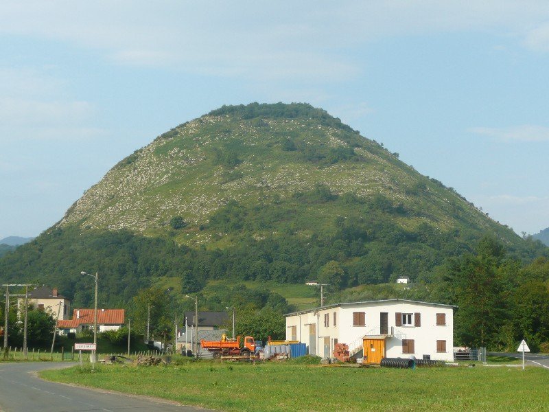 Atharratzetik Datorren Errepidetik