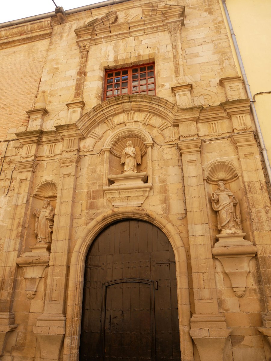 Trinitarioen komentua, Gares