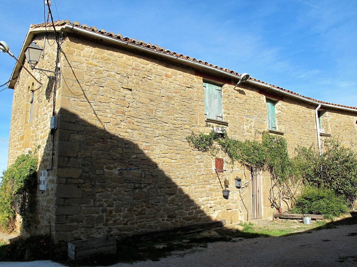Etxea, Benegorri-Leotz