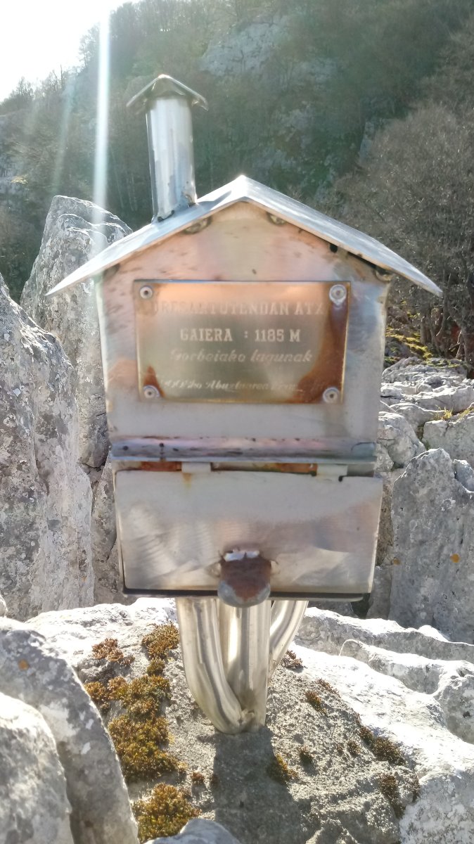 Uresartutendan Atxa (1188m) postontzia
