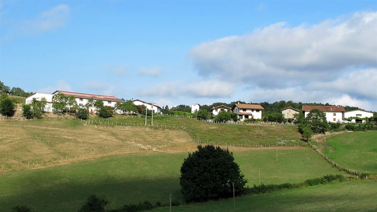 Egillor, Atetz