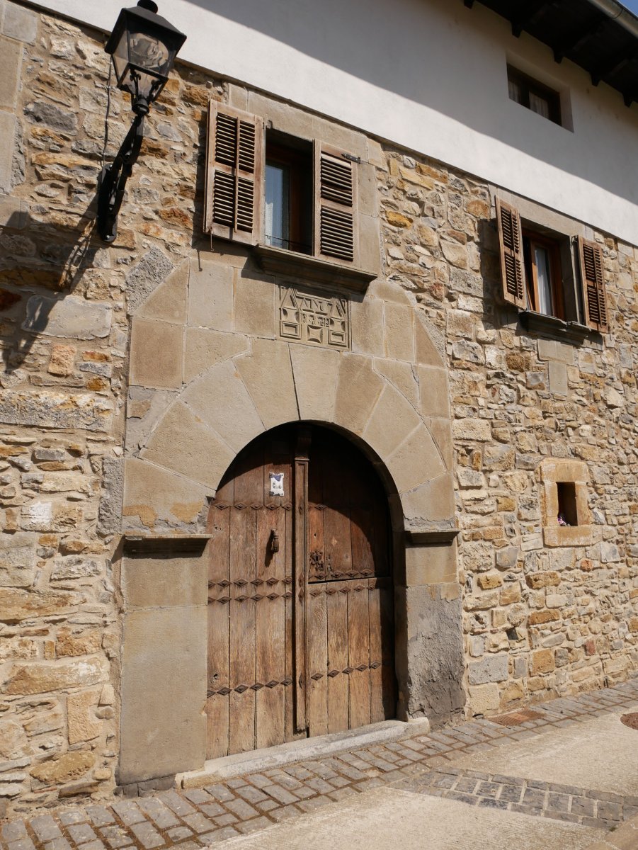 Etxea, Jaurrieta